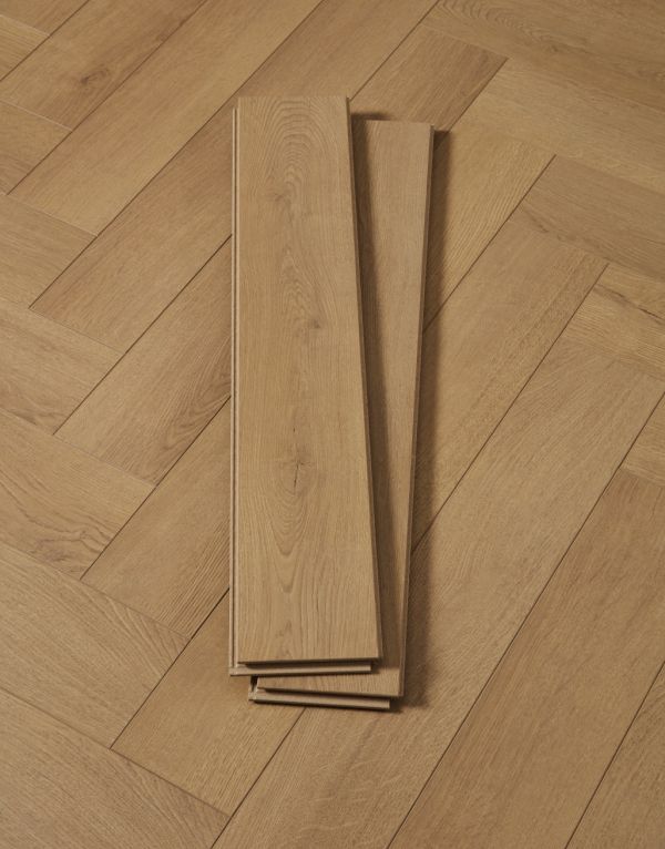 luxe herringbone natural oak laminate flooring