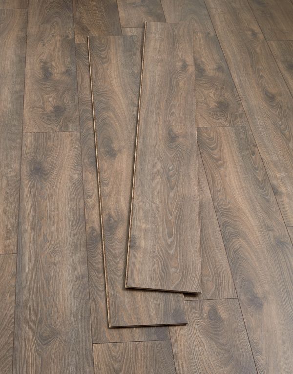 sienna long umber oak laminate flooring