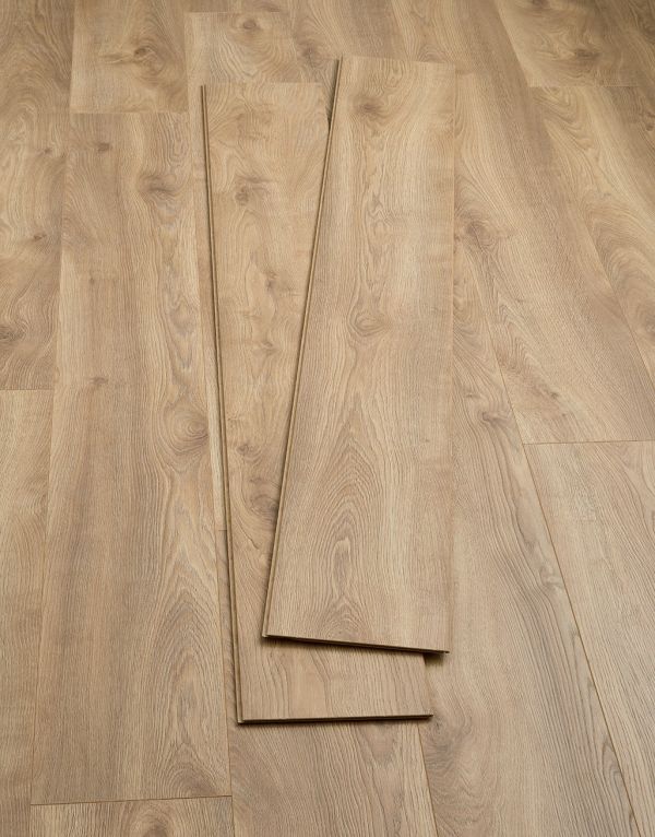 sienna long honey oak laminate flooring