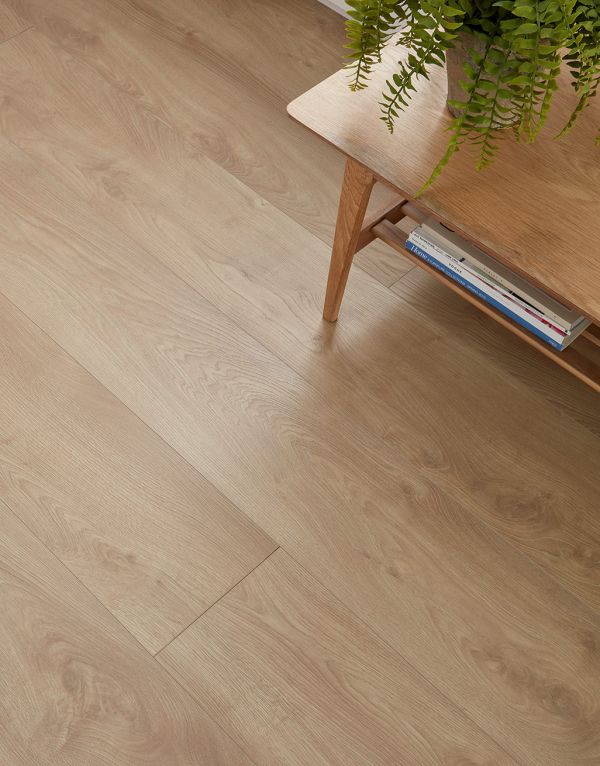 sienna long natural oak laminate flooring