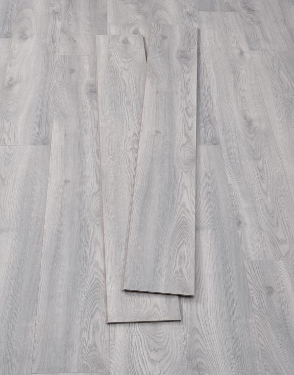 sienna long frosted oak laminate flooring
