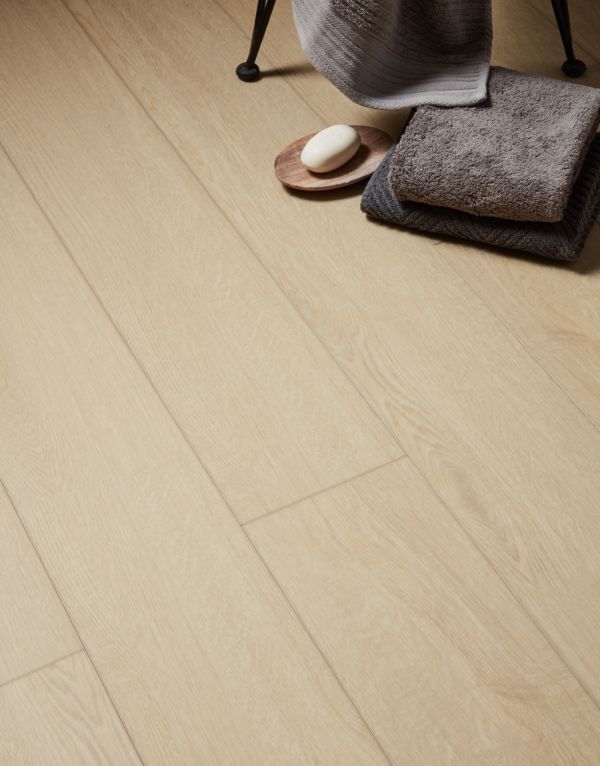 evocore premium plus french vanilla oak