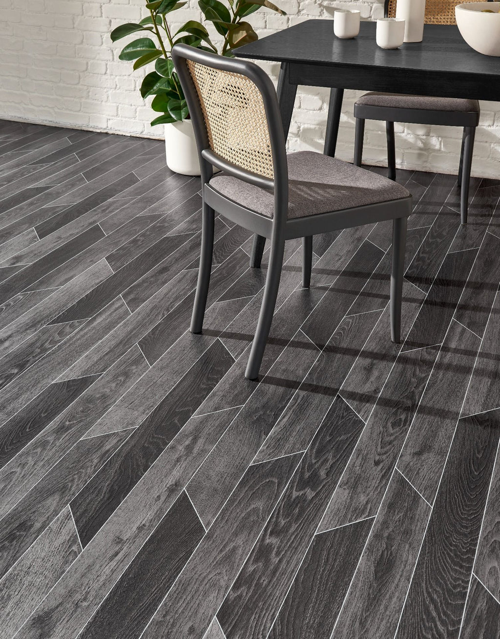 Imperia - Aster Staggered Oak