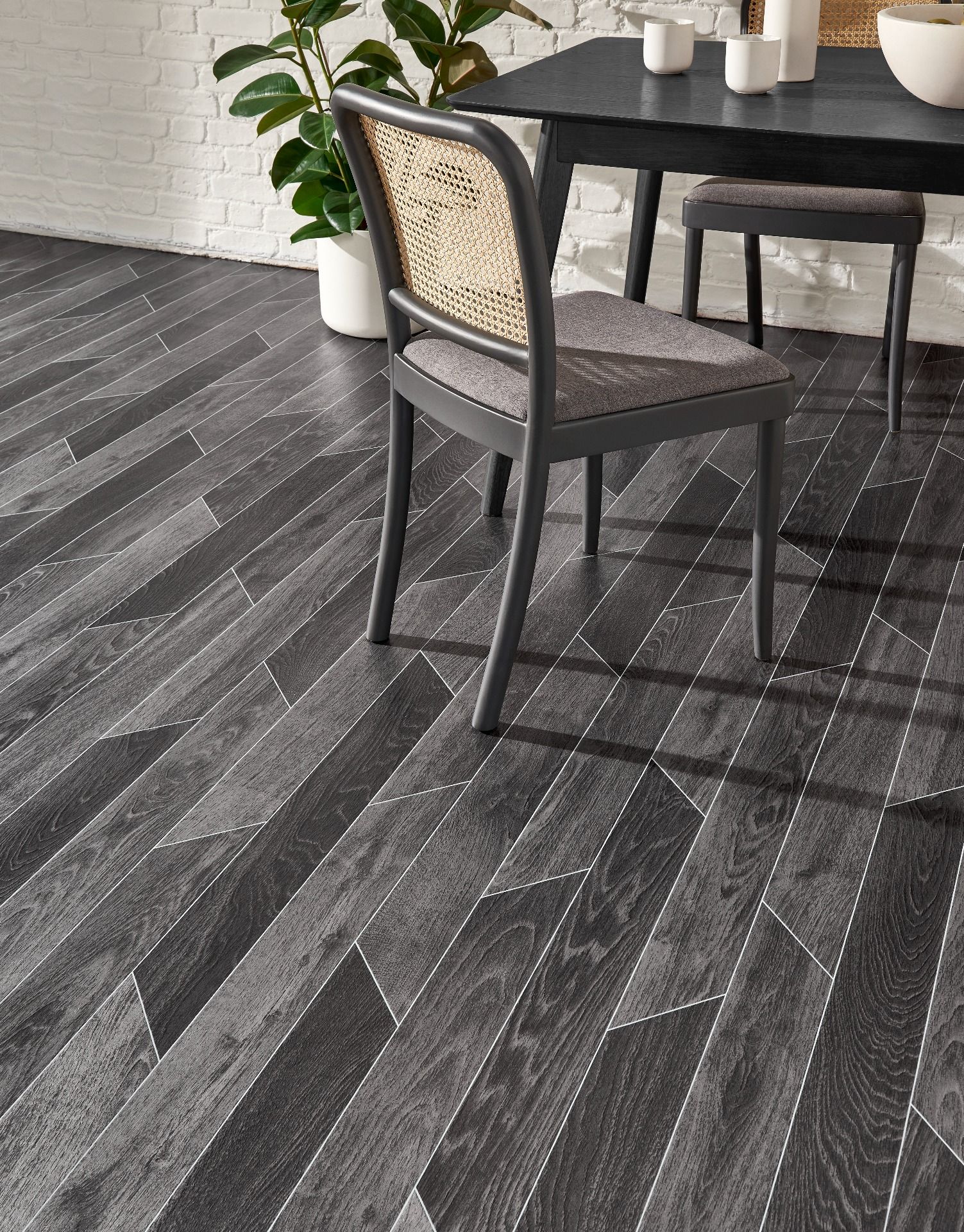 Imperia - Aster Staggered Oak