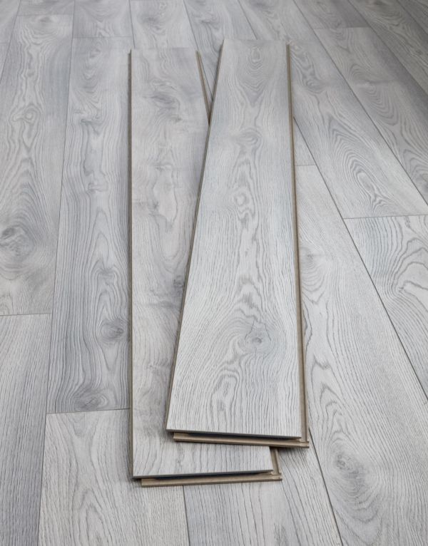 palermo long pearl oak laminate flooring