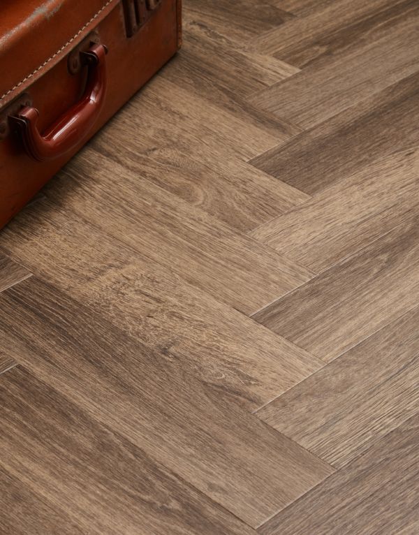 elegance herringbone lodge oak
