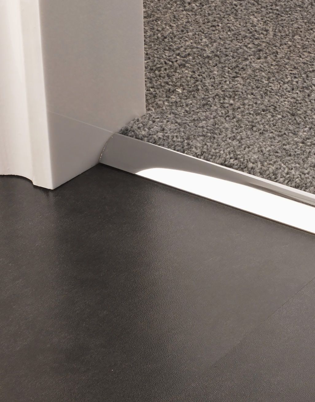 Elite Carpet to Vinyl or Dryback LVT - Chrome