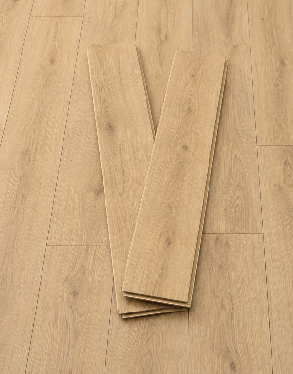 super 12mm natural oak laminate flooring