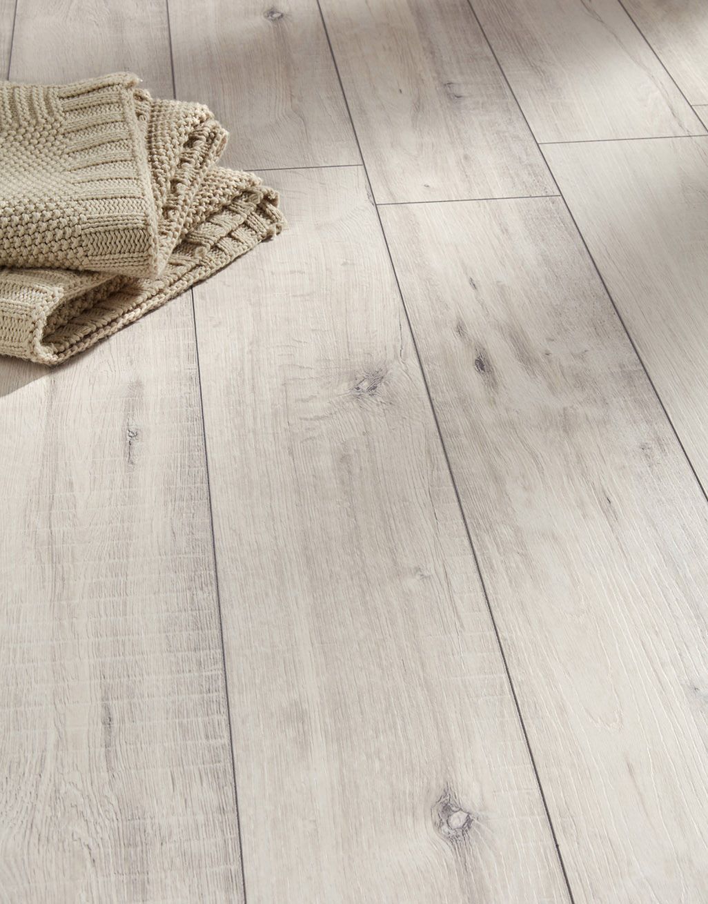 Villa - Gala Oak White Laminate Flooring