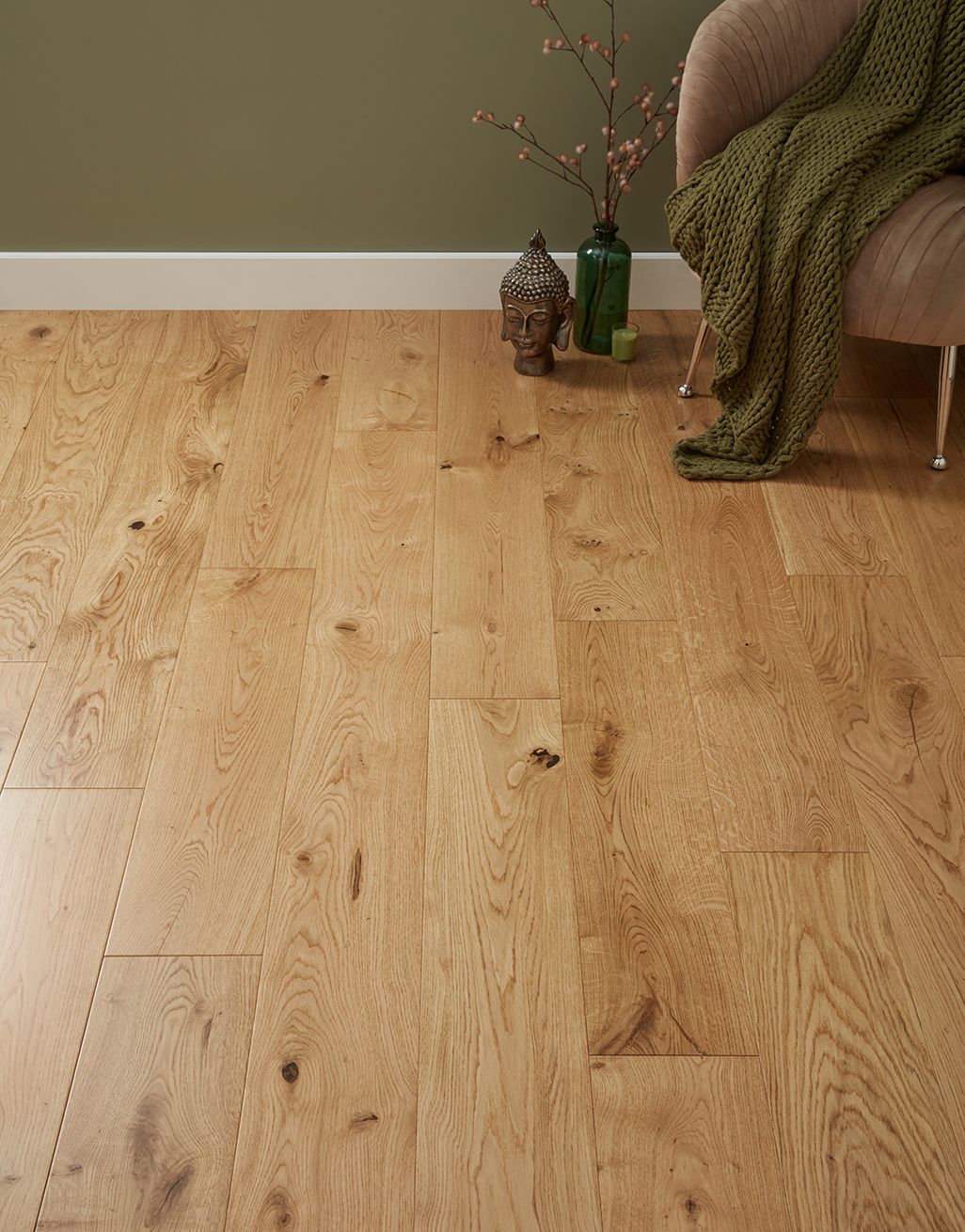 Manhattan Natural Oak Lacquered Engineered Wood Flooring