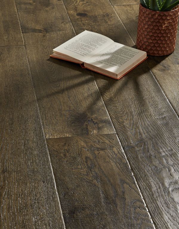 grand vintage oak distressed brushed lacquered engineered wood flooring