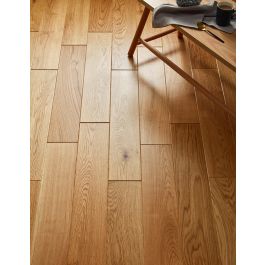 Kensington Natural Oak Lacquered Engineered Wood Flooring